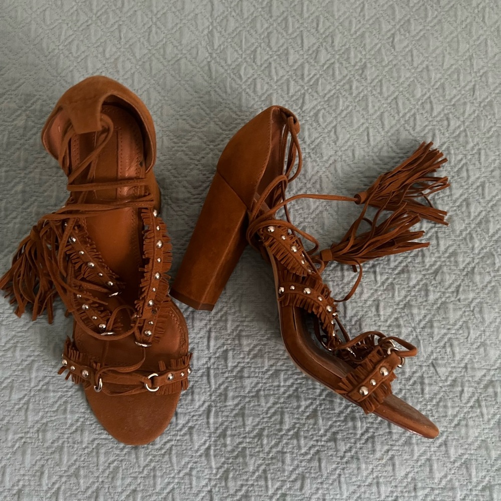 Beautiful shoes barely worn